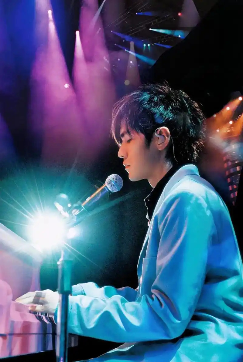 周杰伦 #蒲公英的约定 #周董 #周杰伦年轻帅照 #周杰伦 - 抖音