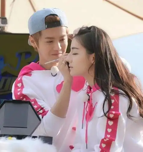 为什么鹿晗在《奔跑吧兄弟》中最终选择了迪丽热巴?