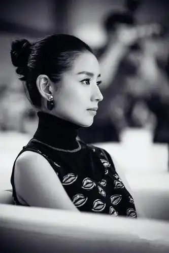 如果可以 你更想拥有张柏芝和董洁谁的鼻子?