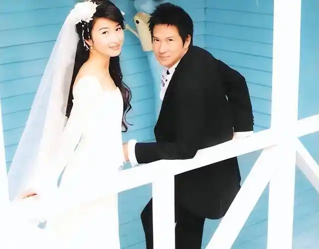 原创24年后再看张家辉才明白他能娶到关咏荷做老婆到底多幸运