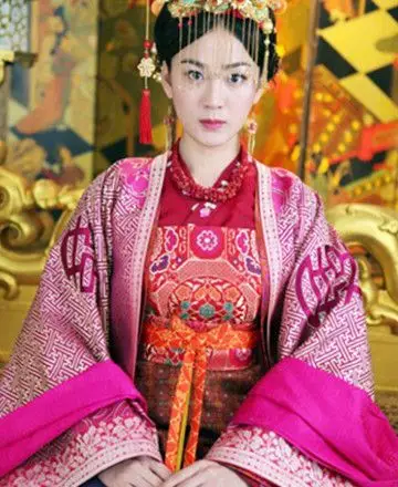 【图】倾世皇妃剧情简介 细看皇族间恩怨情仇