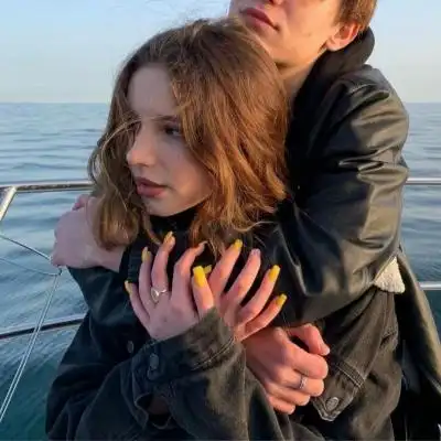 欧美最潮情侣头像两张高清超甜的欧美范情侣头像一对两张图片