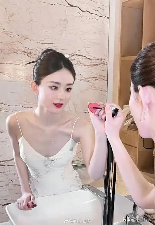 赵丽颖,白色公主裙,好白嫩啊