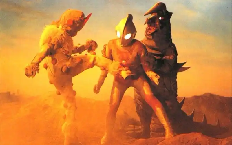 杰克奥特曼vs保镖怪兽布莱克王和暗杀宇宙人纳克尔星人(第一战).