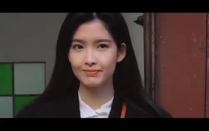 年轻时的周慧敏真是颜值巅峰,几代人心目中的女神