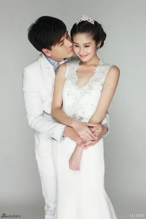 王传一的老婆周俐均照片资料