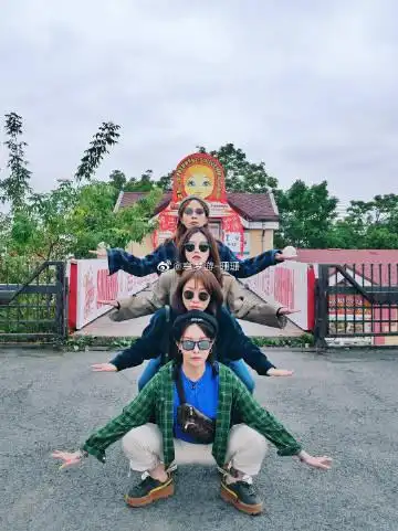 当然……可爱的女孩纸,不能光沙雕,也要文艺～图8这种请借鉴!