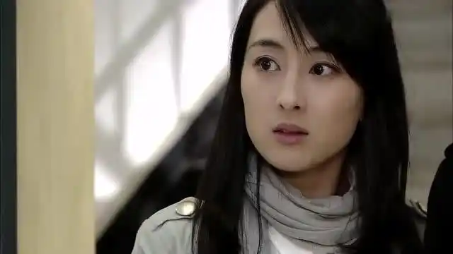 道德底线:马苏变身清纯美女,朴素打扮更加清丽可人!