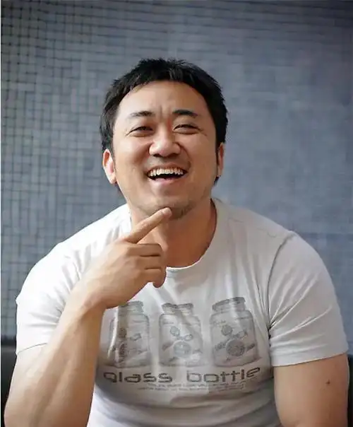 韩国硬汉地表最强大叔马东锡精彩励志故事