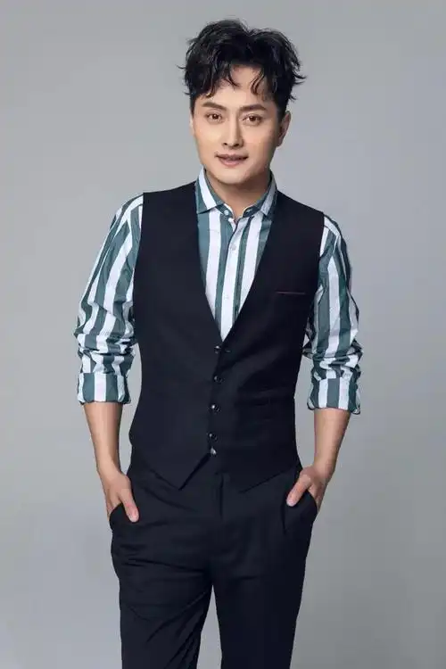 男歌手云飞个人资料