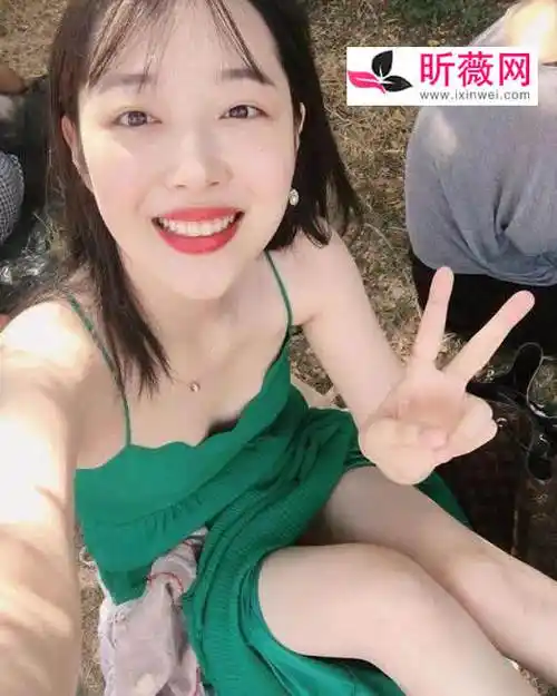 崔雪莉个人资料简介及美照