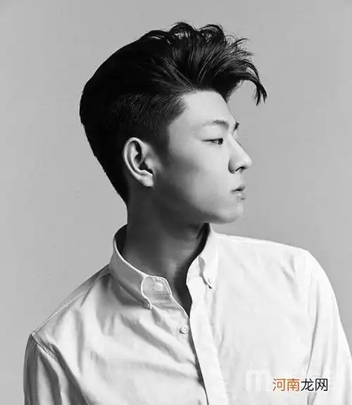 潮男发型短发 美发街25款两边剃光的最帅气发型