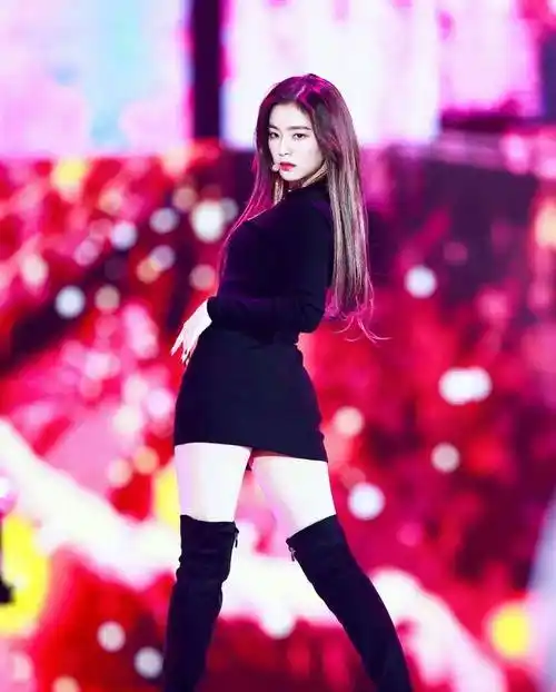 "韩国第一美女"裴珠泫,身材和颜值的完美结合,到底有多美_健身_气质