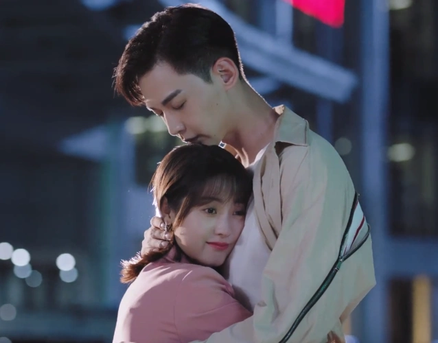 《我的小确幸》:邢菲唐晓天太般配了,跨年疯狂"喂狗粮"_腾讯新闻