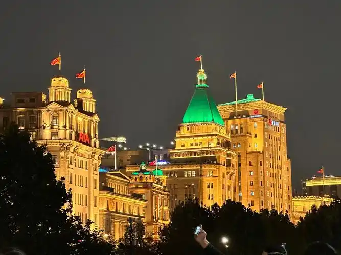 上海city walk#感受一下魔都繁华的夜景 # - 抖音