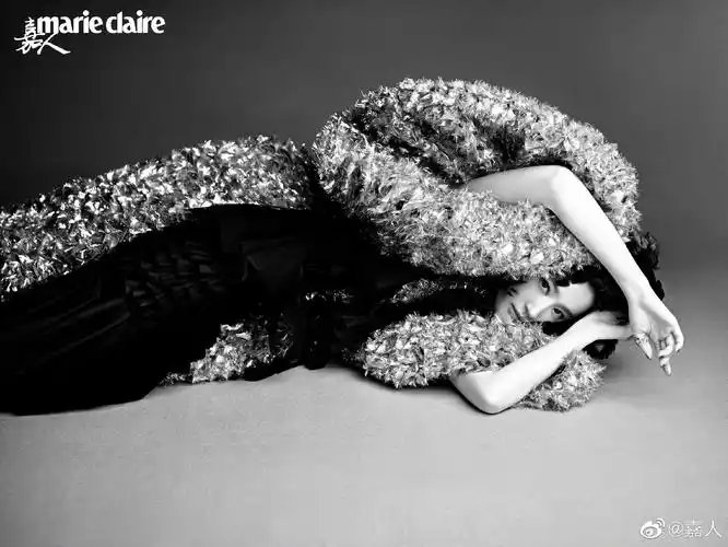 刘亦菲嘉人marieclaire三月刊封面大片黑长直发型