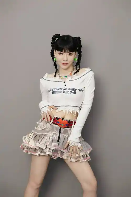 造梦嘉&嘉尤音乐携手吴莫愁打造《欢迎来到麦乐村》同名主题曲_中国