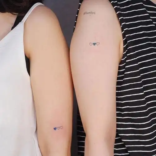而且,重要的是纹小了以后分手了也好遮盖或者洗掉#纹身也清新