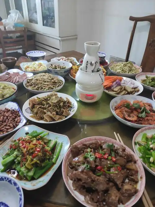 亲手准备的生日宴席