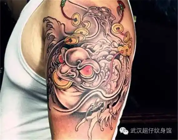 金蟾纹身财运满满