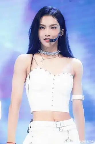 新生代女艺人曾可妮 个人美照收藏版