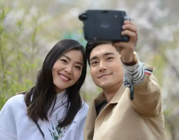 荧幕cp大厮杀,谁是真正的国民夫妇?