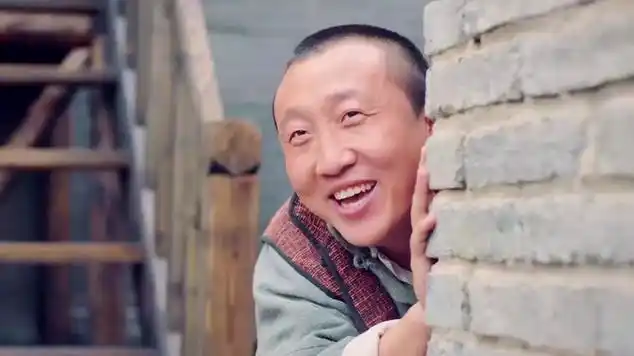 丁大命:小伙鬼点子多,让伤员混入迎亲队伍,顺利出城_网易视频