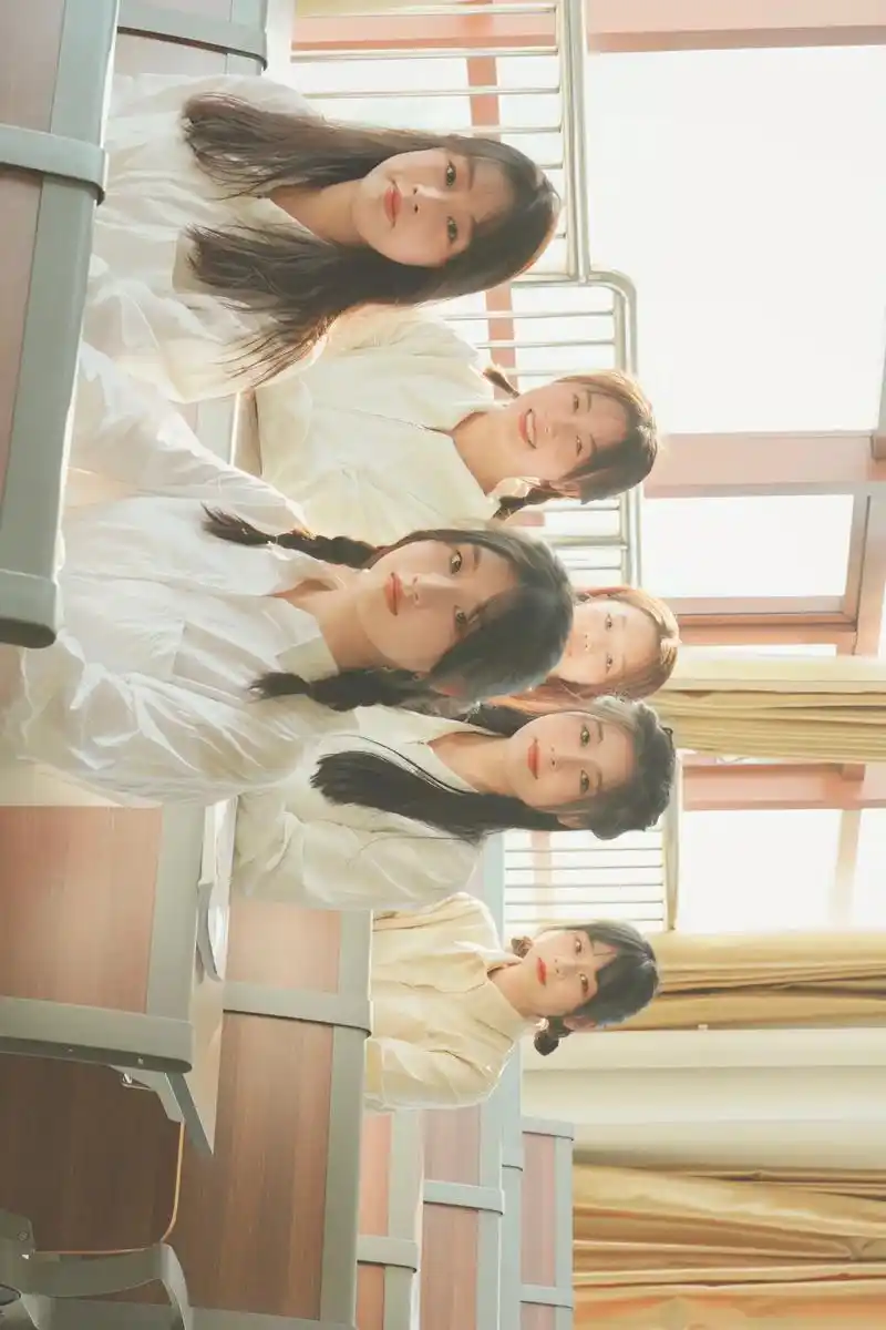 又是一年毕业季 拍毕业照的同时有喜悦也有诸多不舍 青春正是如此