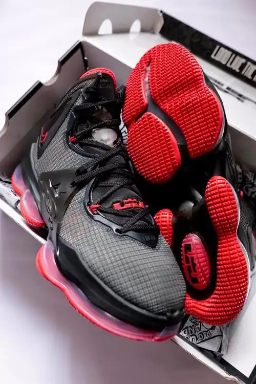 nike十大最帅篮球鞋(实战鞋天花板)