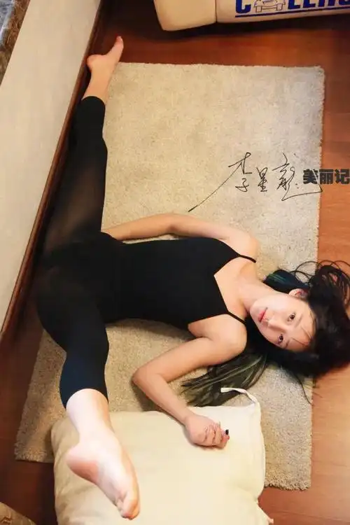 是武术,舞蹈,体操,柔术等的基本功有人天生软就很快,天生硬的就很难