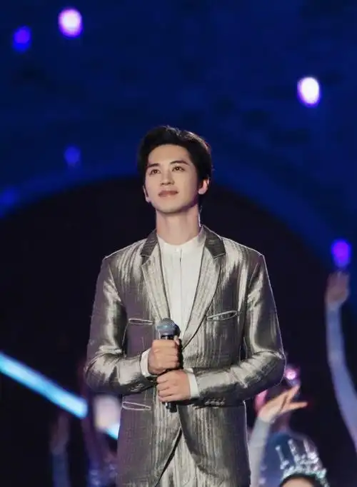 黄景瑜下海许魏洲准备上岸