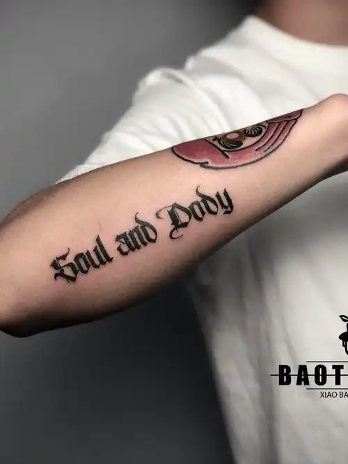 哥特英文_纹身图案手稿图片_小宝的纹身作品集