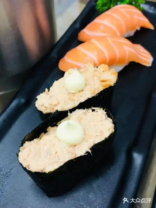 吉兆火炙寿司(东山口店)吞拿鱼沙律军舰图片