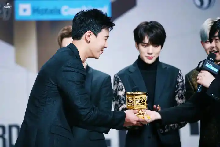 2016年mama颁奖典礼