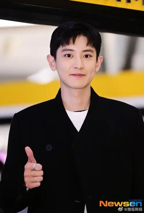 朴灿烈活动新闻图