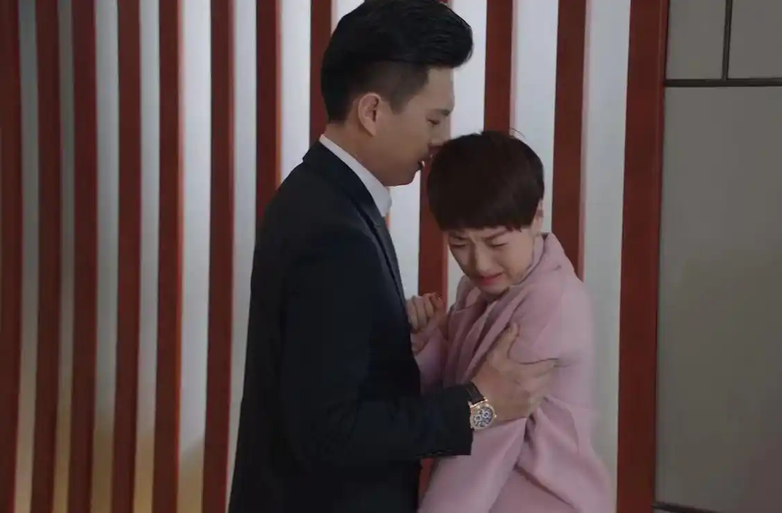 重温《我的前半生》:爱上贺涵的罗子君,真的很"丑"