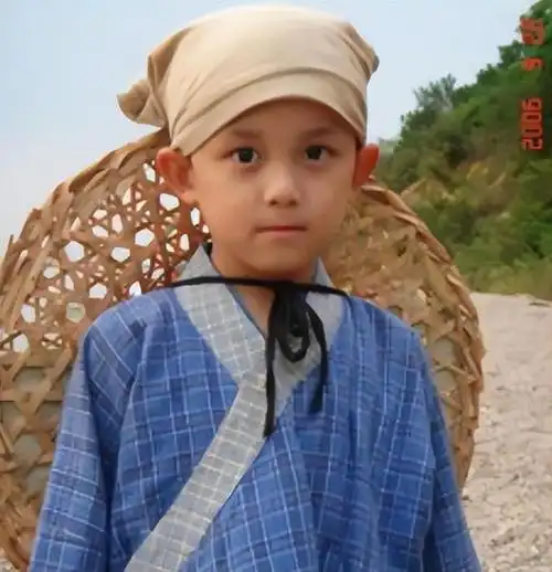 4月还没开始,吴磊就暴露了"本性",也给青年演员们"提了醒"|胡歌|杨过