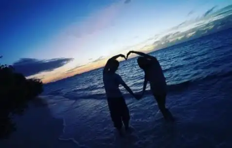 秀恩爱的说说秀恩爱的朋友圈文案