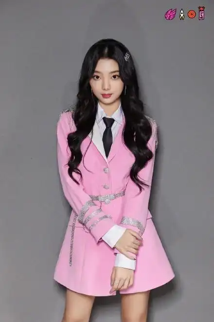 火箭少女各个人的应援色是什么