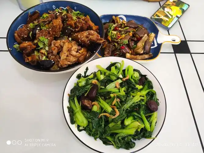 爱厨艺爱生活,做饭一般,九五后夫妻日常