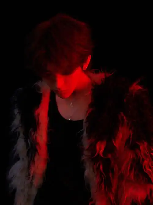 蔡徐坤黑色西服时髦酷帅写真图片19