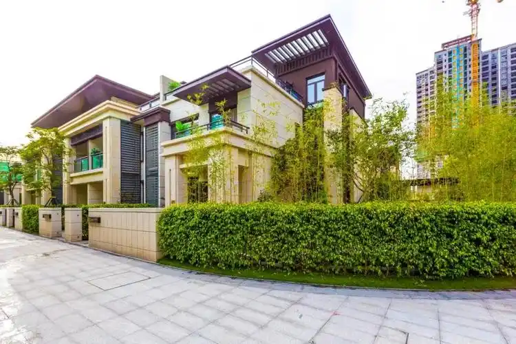 河源美的城别墅怎么样带装修吗