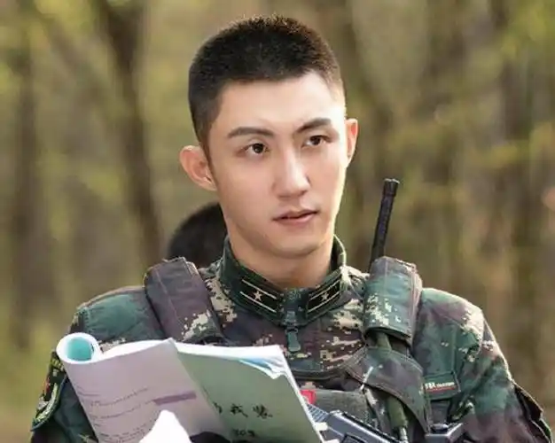 爱上特种兵:火爆上线,李沁黄景瑜版太阳的后裔,你会被磕到吗