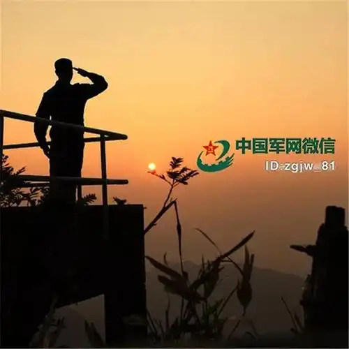 图集|这些军人逆光下的身影,张张是壁纸!