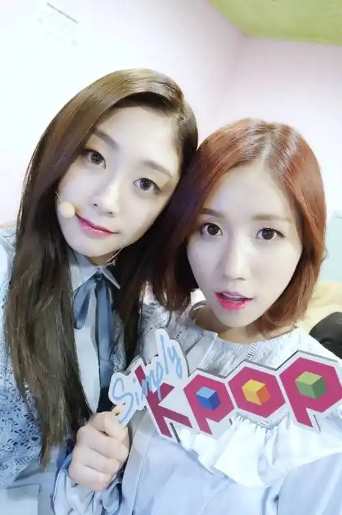 lovelyz徐智秀jin朴明恩