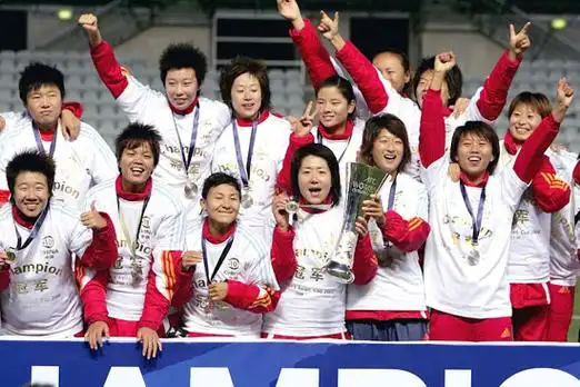 图文-中国女足点球6-4澳洲夺冠铿锵玫瑰回归巅峰