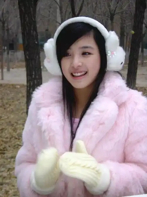 怼网友,被雪藏5年?芒果台都捧不动她