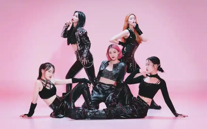 itzy韩舞翻跳《in the morning》女团舞-【单色舞蹈】 (武汉)流行舞