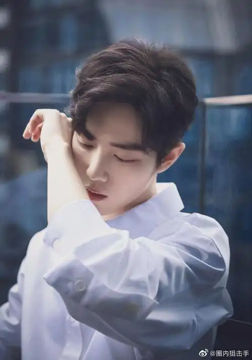 王一博摩托车师傅公开内涵肖战,好朋友尹正"落井下石"