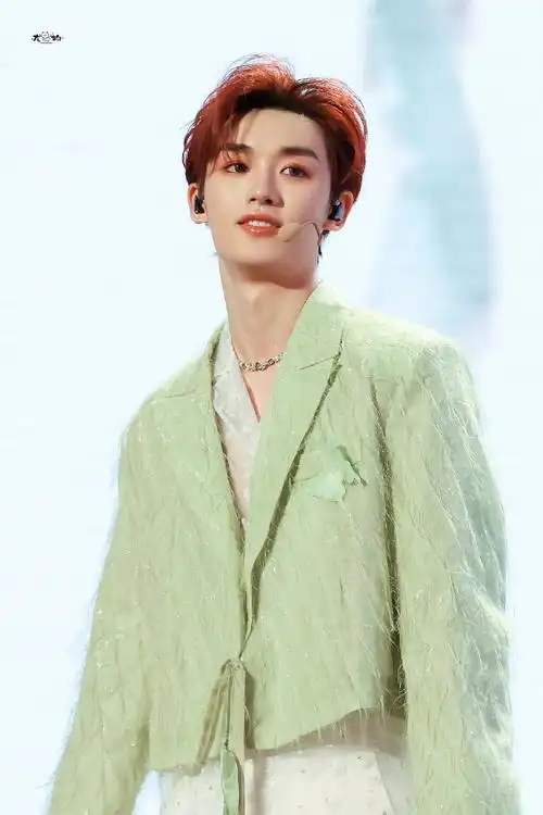 丁程鑫叁重楼暨出道四周年演唱会##今日星拍放送##丁程鑫在演唱会上